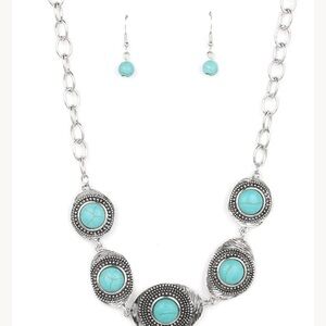 Homestead Harmony Necklace/Earrings NWT